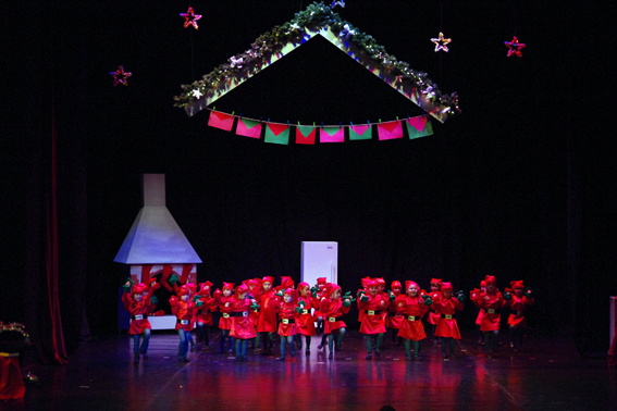 Plesna udruga Gesta: Ima li spasa za Djeda Mraza, Foto: Zeljko Karavida