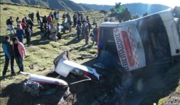 Peru: Autobus se srušio u provaliju duboku 200 metara, foto-http://www.laht.com/