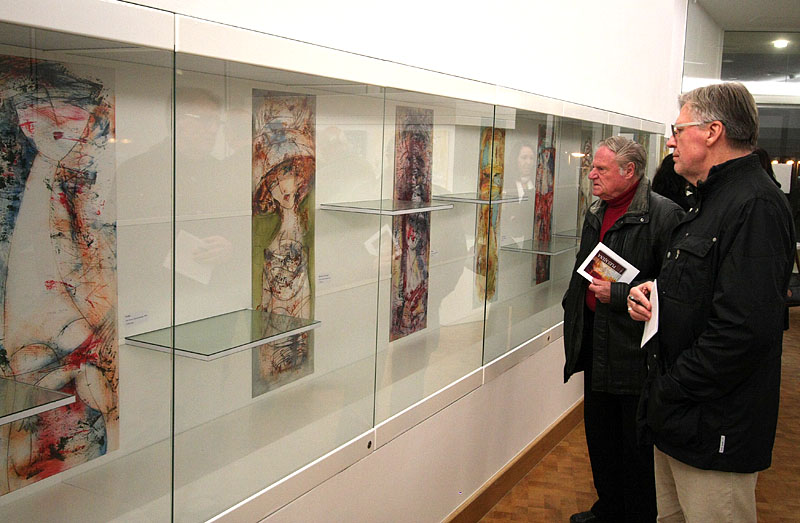 ‘Ples sjena’ – izložba slika Oksane Veber