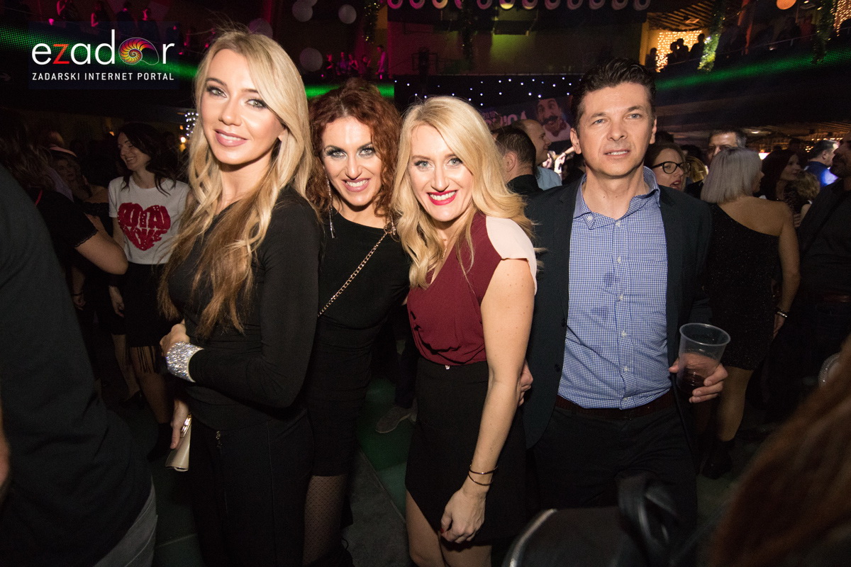 Ludnica u Saturnusu: Najbolji doček u svemiru i šire Ludnica u Saturnusu: Najbolji doček u svemiru i šire