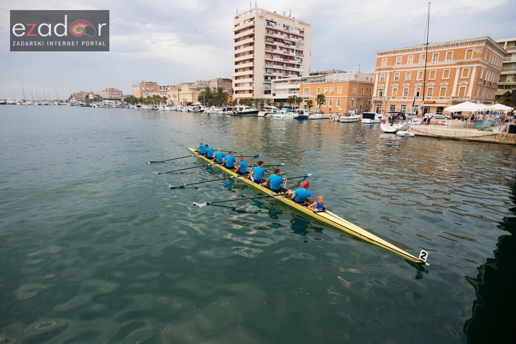 6. “Jadranov veslački dvoboj” osmeraca u uvali Jazine 6. “Jadranov veslački dvoboj” osmeraca u uvali Jazine