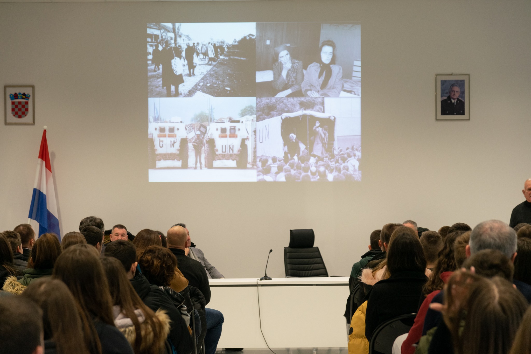 Sat povijesti o VRO Maslenica u Poličniku Sat povijesti o VRO Maslenica u Poličniku