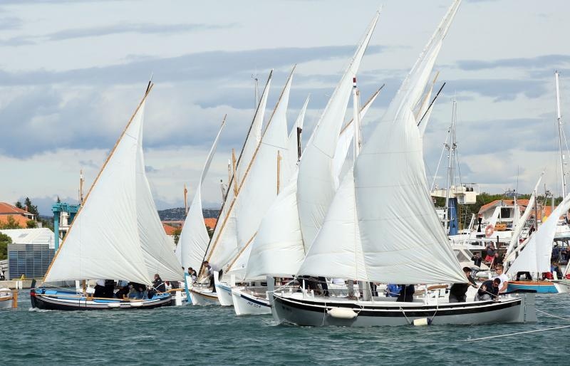 Murter: Po jakoj buri održana je tredicionalna 18. regata Latinsko idro – Murter 2015. Photo: Duško Jaramaz/PIXSELL Murter: Po jakoj buri održana je tredicionalna 18. regata Latinsko idro – Murter 2015. Photo: Duško Jaramaz/PIXSELL