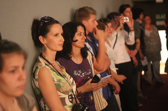 Image 888173 (auto) Image 888173 (auto)