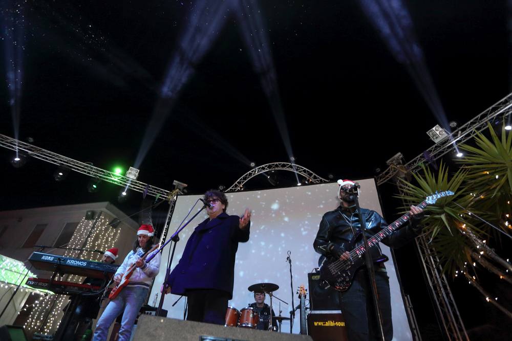 Advent na Viru: Crvena jabuka oduševila u “sniježnom” Viru Advent na Viru: Crvena jabuka oduševila u “sniježnom” Viru