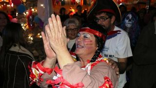 Virske maškare: Maja Šuput zapalila ledenu virsku večer Virske maškare: Maja Šuput zapalila ledenu virsku večer