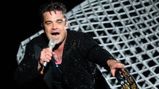 13.08.2013., Zagreb – Britanski pjevac Robbie Williams odrzao je koncert na maksimirskom stadionu u sklopu turneje Take the crown. Photo: Petar Glebov/Pixsell 13.08.2013., Zagreb – Britanski pjevac Robbie Williams odrzao je koncert na maksimirskom stadionu u sklopu turneje Take the crown. Photo: Petar Glebov/Pixsell
