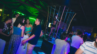 DJ Andrologic @ Cocktail bar Mango, 11.7.2015. (foto: Ivan Toman) DJ Andrologic @ Cocktail bar Mango, 11.7.2015. (foto: Ivan Toman)