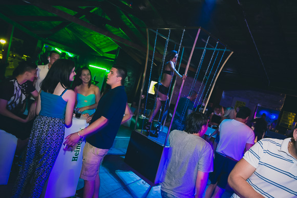 DJ Andrologic @ Cocktail bar Mango, 11.7.2015. (foto: Ivan Toman) DJ Andrologic @ Cocktail bar Mango, 11.7.2015. (foto: Ivan Toman)