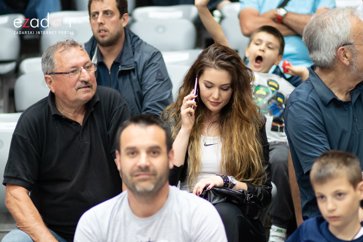 Polufinale doigravanja HT Premijer lige, 1. utakmica: KK Zadar – KK Cibona 89-78