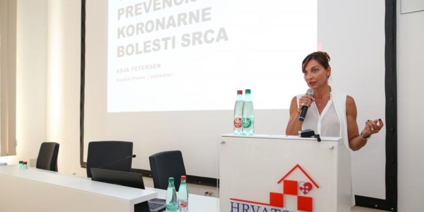 Konferencija za medije povodom obiljezavanja Svjetskog dana srca na kojoj su nazocili Milan Bandic, Andrija Mikulic i Davor Milicic. Photo: Igor Soban/PIXSELL