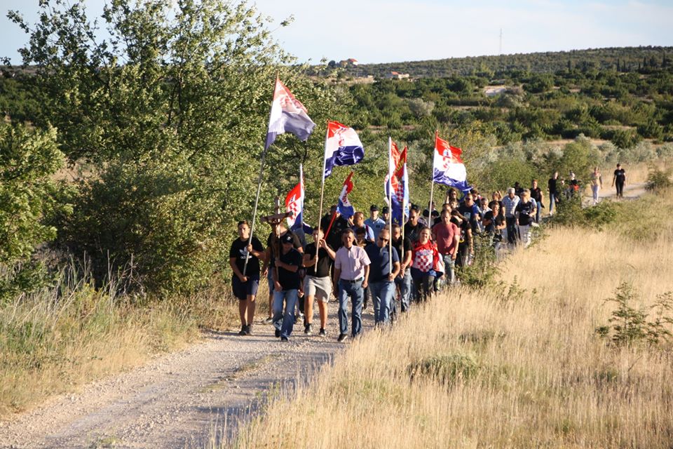 Koracima nade u istinu
