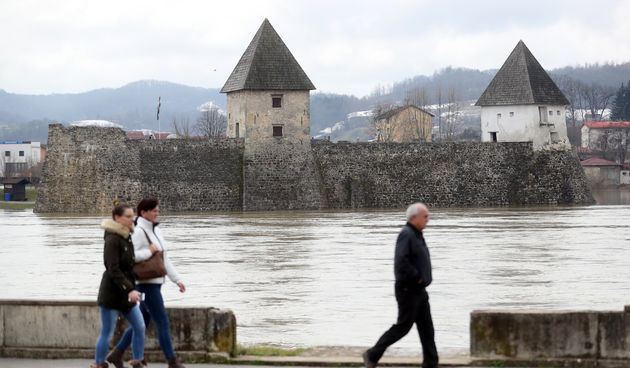 Hrvatska Kostajnica: Iako je vodostaj Une u opadanju, na snazi je još uvijek izvanredno stanje