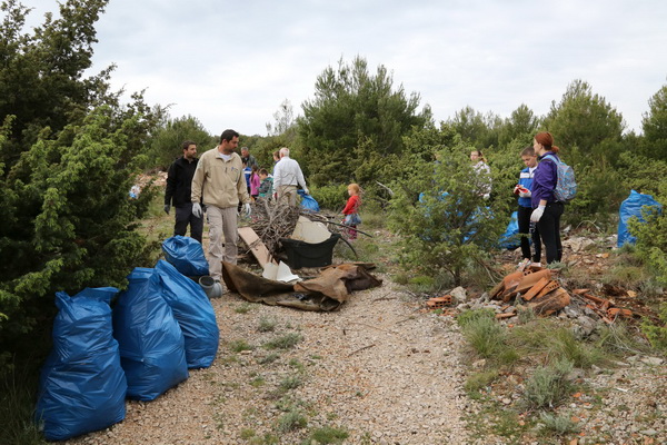 Završena još jedna uspješna “Zelena čistka” u Parku prirode Vransko jezero Završena još jedna uspješna “Zelena čistka” u Parku prirode Vransko jezero