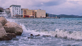 Tramontana u Zadru 17. prosinca 2011., Foto: Leo Banić Tramontana u Zadru 17. prosinca 2011., Foto: Leo Banić
