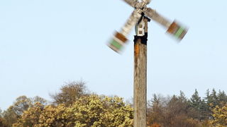 Varazdin, 301010.
Na podrucju brdovitog dijela opcine Vinice, koja je udaljena petnaest-ak kilometara od Varazdina ovih dana se moze vidjeti predivan spektar boja koje su nam dostupne samo nekoliko dana u godini.
Naime, pocetak opadanja lisca s drveca i p Varazdin, 301010.
Na podrucju brdovitog dijela opcine Vinice, koja je udaljena petnaest-ak kilometara od Varazdina ovih dana se moze vidjeti predivan spektar boja koje su nam dostupne samo nekoliko dana u godini.
Naime, pocetak opadanja lisca s drveca i p