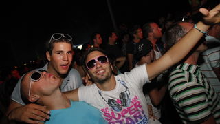 Split, 120811.
Na najvecoj DJ pozornici u Hrvatskoj Discotheque Riva Split nastupaju veceras DJ Aldo Moro, DJ Felix da Housecat, DJ Fedde le Grand, DJ James Zabiela, DJ Pero Full House i  Faithless Sound System.
Na slici: Faithless Sound System zagrijao j