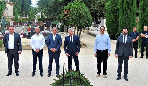Polaganjem vijenaca započelo obilježavanje Dana pobjede i domovinske zahvalnosti