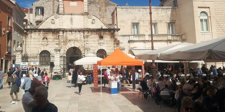 GradZadar, Narodni trg, subotnja špica