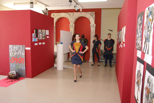 Županijska smotra “Art dizajn” učenika srednjih škola Zadarske županije. Otvorenje uz modnu reviju je održano u Narodnom muzeju grada Zadra