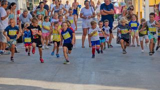 17. atletska utrka Cvjetnom obalom od Sv.Filipa i Jakova do Turnja i natrag 17. atletska utrka Cvjetnom obalom od Sv.Filipa i Jakova do Turnja i natrag