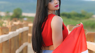 Anita Maričić u promociji modnih kreacija na Vranskom Jezeru (foto: Ivan Toman)