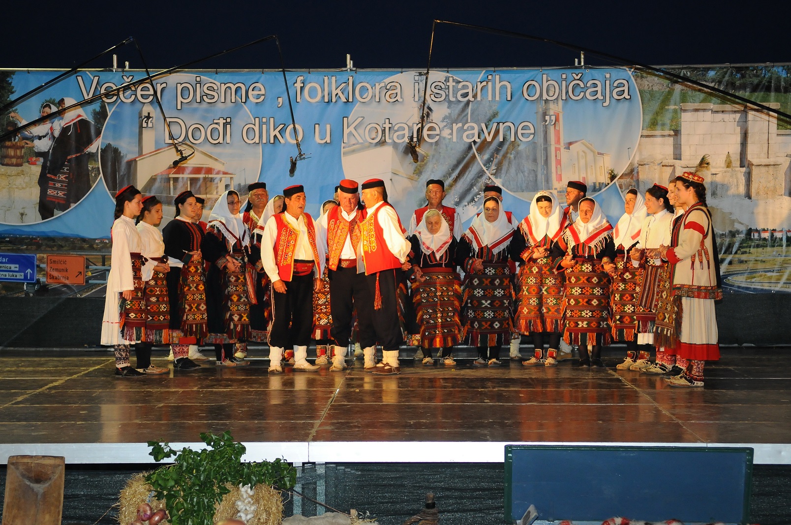 5. Večer pisme, folklora i starih običaja “Dođi diko u Kotare ravne”-Zemunik 2013