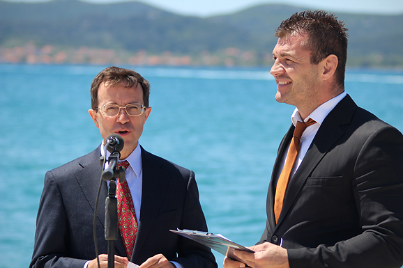 Svečanost polaganja J. Y. Costeau memorijalne ploče na Morskim orguljama