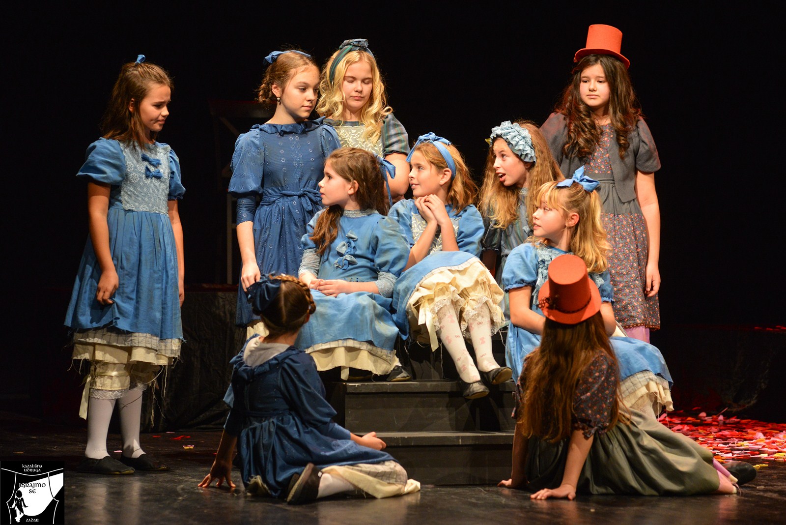 Kazališna udruga “Igrajmo se”: Predstava “Godišnja doba”