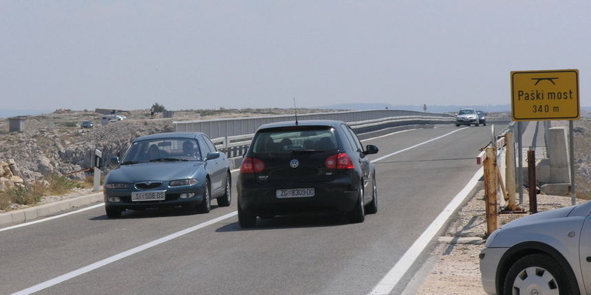 Paški most 3 (Foto: Josip Portada) Paški most 3 (Foto: Josip Portada)