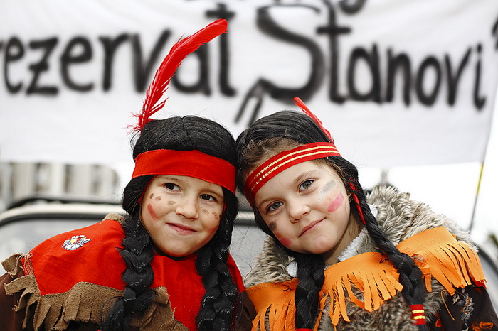 Karneval 2012: Pleme “Crna jama” iz rezervata Stanovi Karneval 2012: Pleme “Crna jama” iz rezervata Stanovi