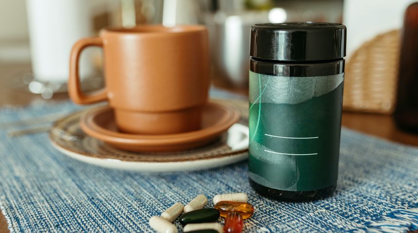 Suplementi dodaci prehrani ilustracija Suplementi dodaci prehrani ilustracija