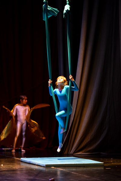 Circo Art u HNK Zadar izveo predstavu “Povratak u prirodu”