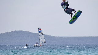 Surferi i kiteri guštali u južini na Boriku Surferi i kiteri guštali u južini na Boriku