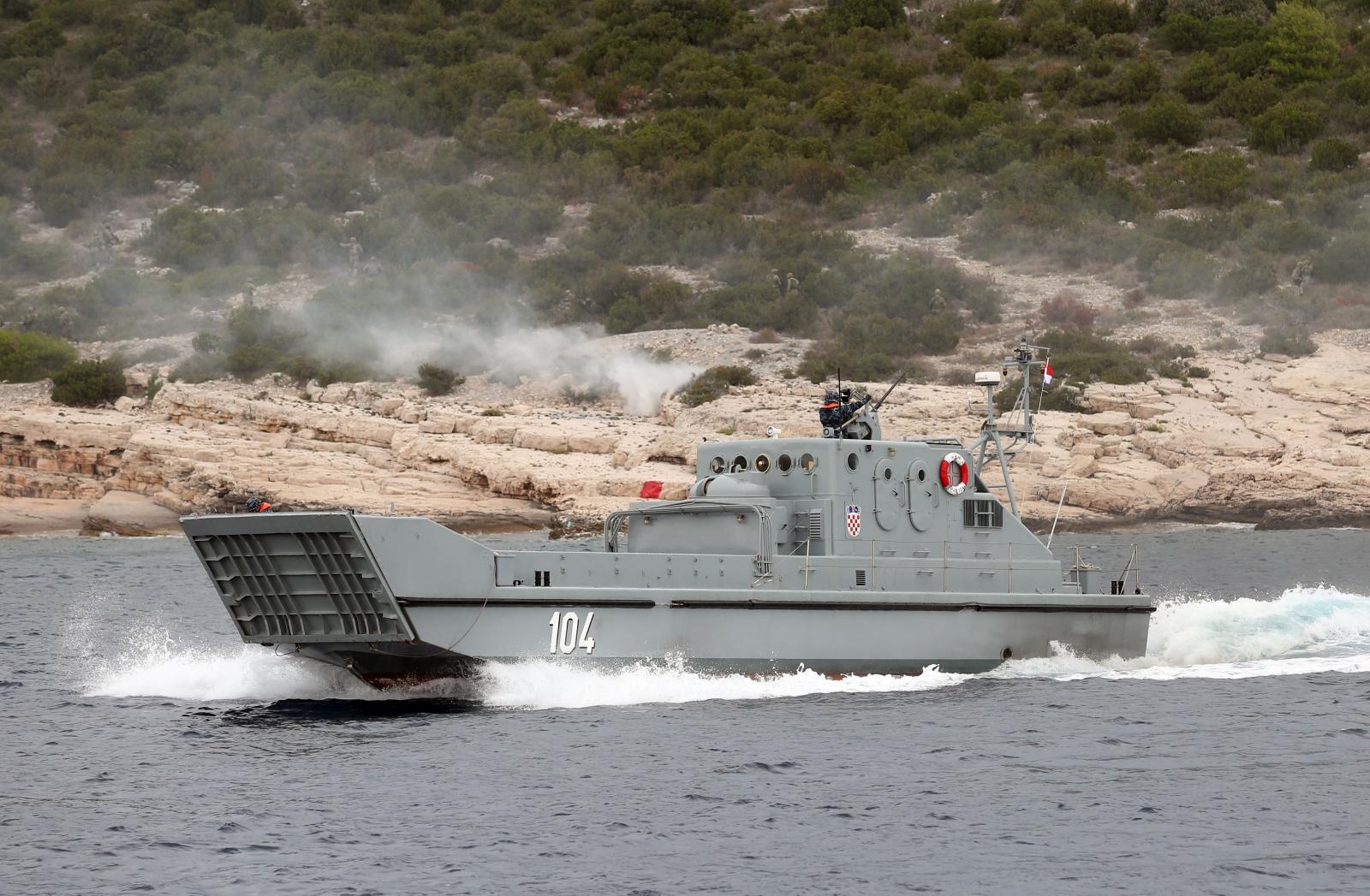 Žirje: Vojne vježba Hrvatske ratne mornarice Oružanih snaga RH “Harpun 2017” Žirje: Vojne vježba Hrvatske ratne mornarice Oružanih snaga RH “Harpun 2017”