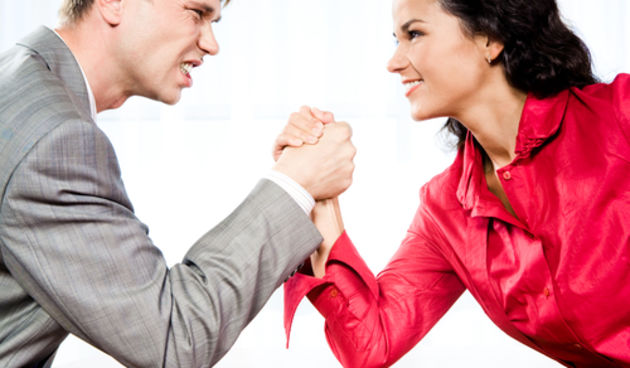 Žena i muškarac; borba; inteligencija; snaga (Metro-portal.hr)