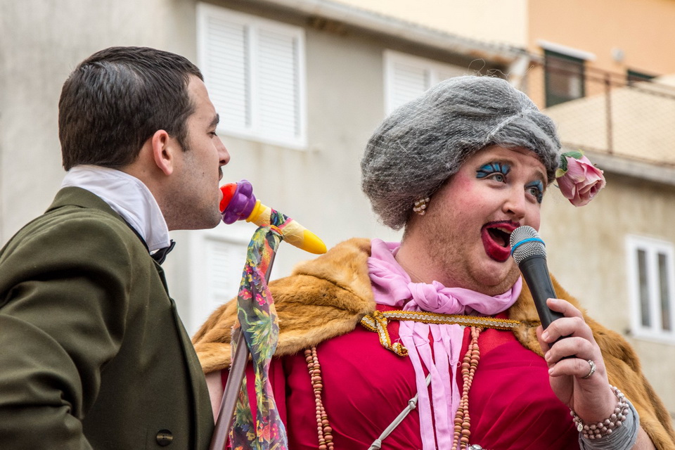 Paški zimski karneval 2017.- Maškarane skupine u karnevalskoj povorci Paški zimski karneval 2017.- Maškarane skupine u karnevalskoj povorci