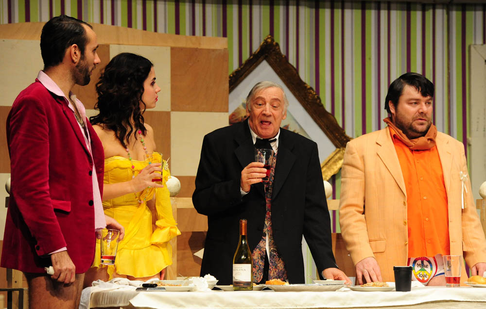 Zadar, 28.01.2013. snimio: Nenad Marčev 
HNK Šibenik 
Drama 
Bertolt Brecht: 
Pir malograđana 
redatelj: Dražen Ferenčina 
igraju: Žarko Potočnjak, Janko Popović – Volarić 
Helena Minić , Robert Ugrina, Vinko Štefanac 
Oriana Kunčić, Franka