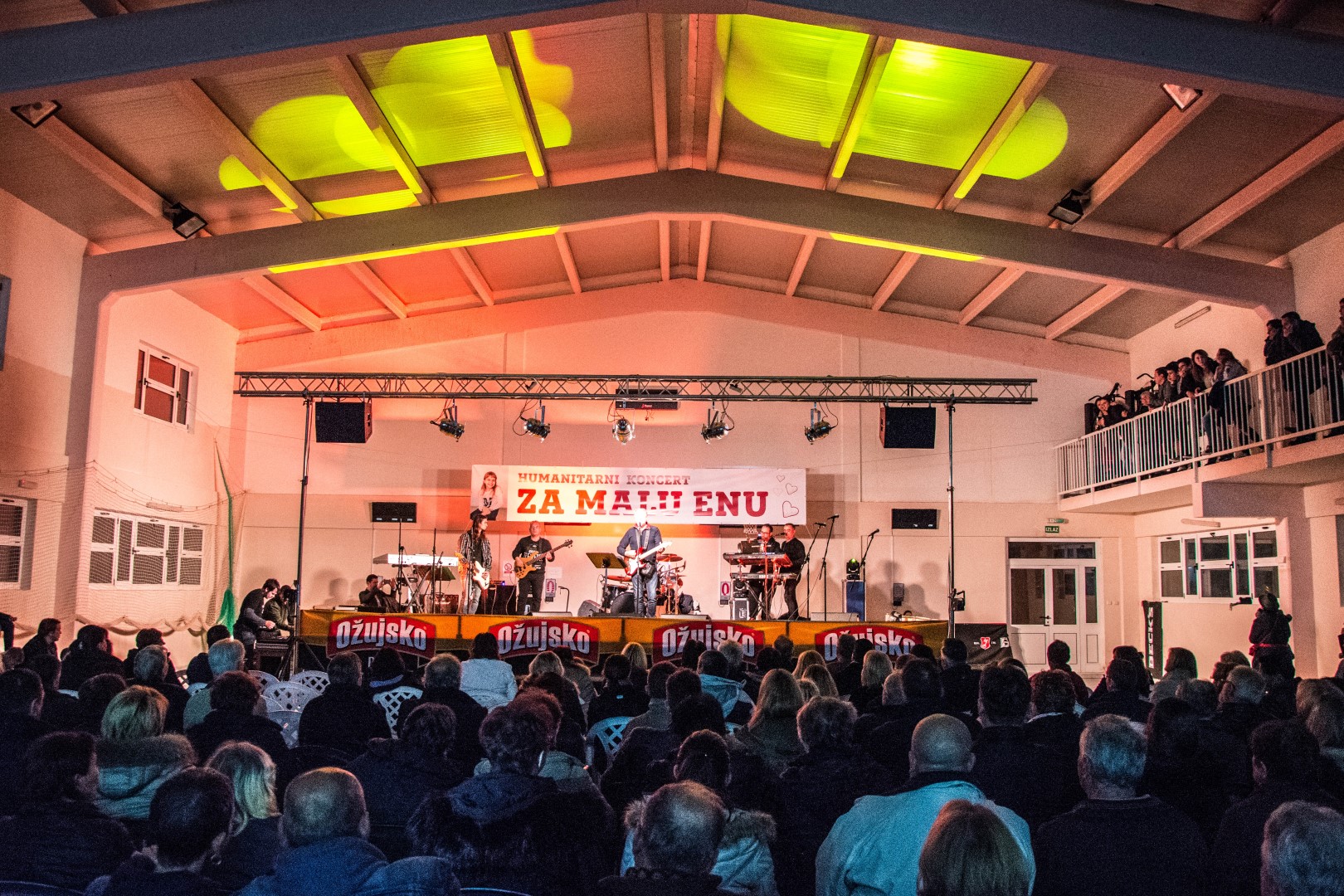 Humanitarni koncert “Za malu Enu” u Povljani Humanitarni koncert “Za malu Enu” u Povljani