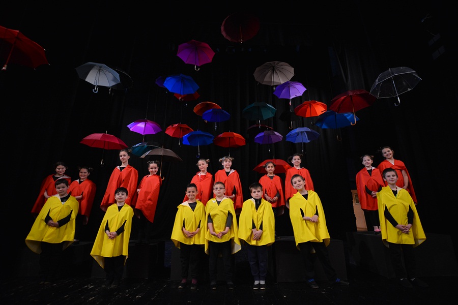 HNK Zadar: Premijera predstave “Tko i što brani”, Igrajmo se HNK Zadar: Premijera predstave “Tko i što brani”, Igrajmo se