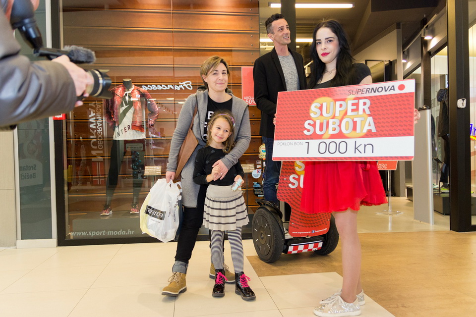 Supernova: Super subota i Božić kod Mikija