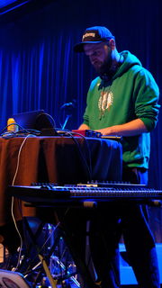 Urbofon Live: Kandžija / Shelter Team