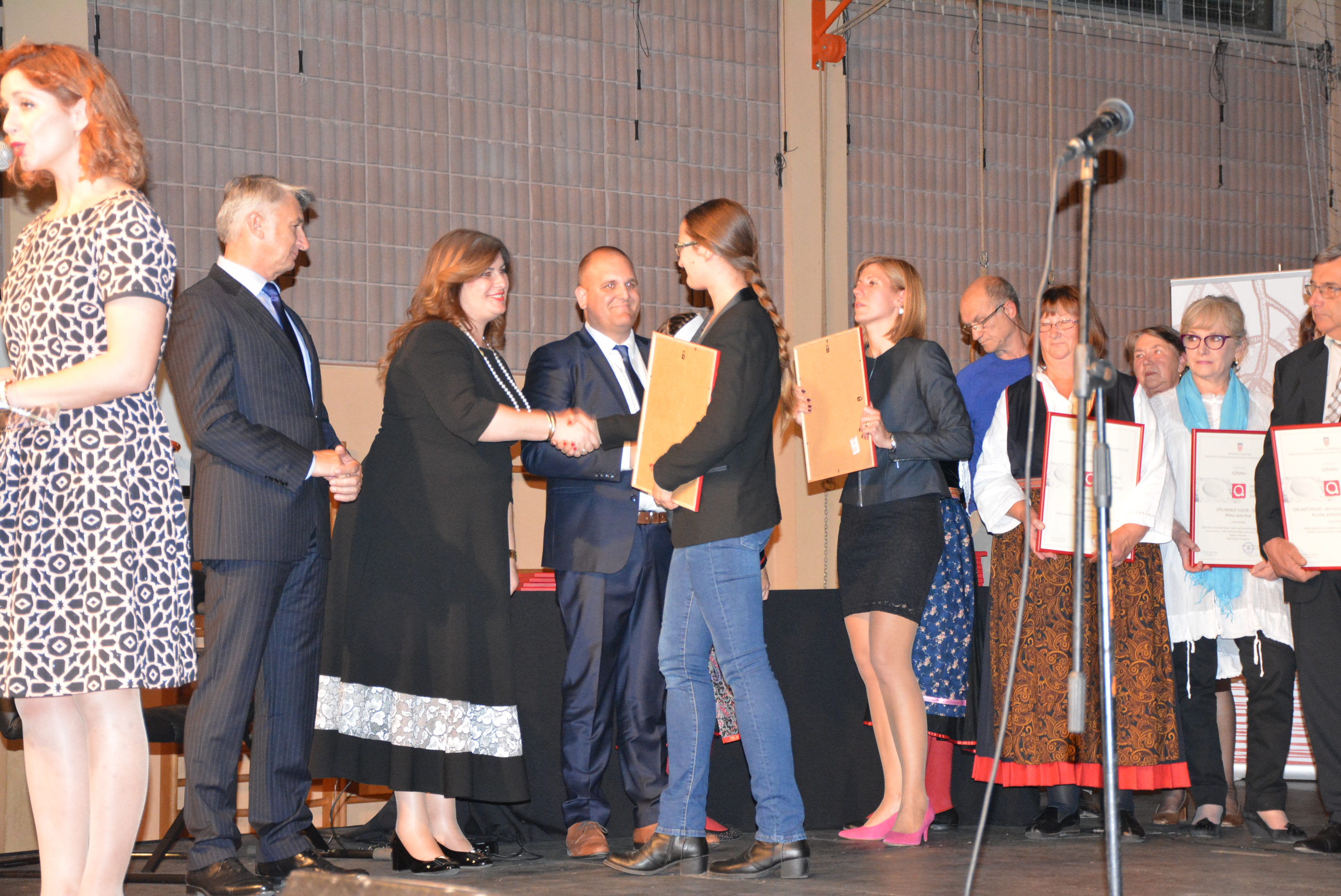 Dodijeljena oznaka izvornosti i kvalitete za 141 otočni proizvod Dodijeljena oznaka izvornosti i kvalitete za 141 otočni proizvod