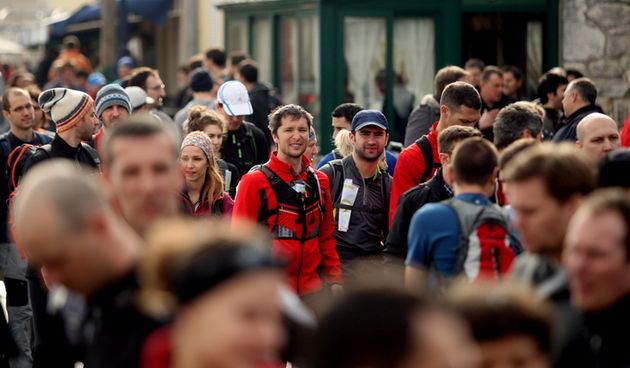 Pasman, 090313.
Na Pasmanu je jutros startala utka Skraping 2013. Ovogodisnje izdanje Skrapinga pokazalo je da se radi od prvorazrednom sportskom, ali i turistickom dogadjaju, jer je za 900 mjesta u utrci prijavljeno vise od tisucu kandidata. Ovogodisnja