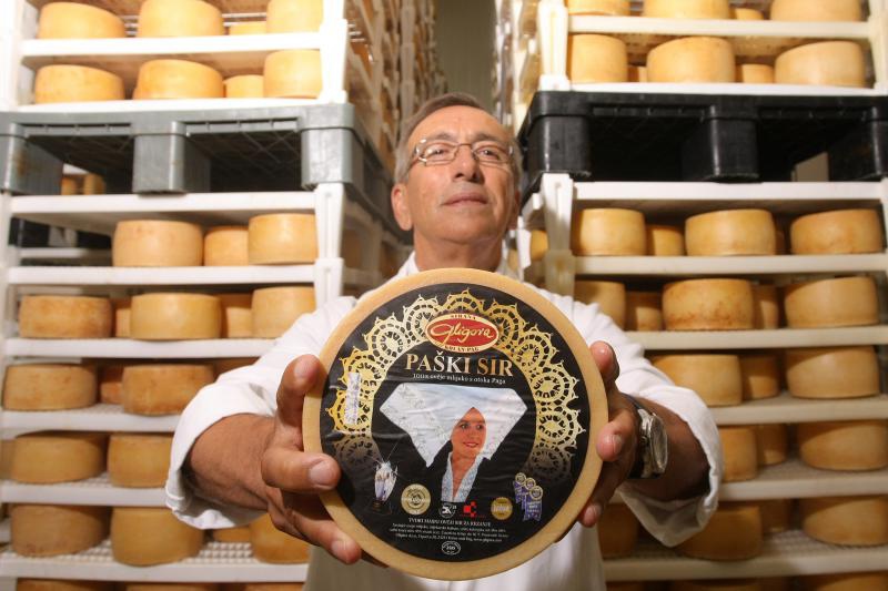 Paški sir sirane Gligora osvojio titulu najboljeg sira na svijetu, Photo: Dino Stanin/PIXSELL Paški sir sirane Gligora osvojio titulu najboljeg sira na svijetu, Photo: Dino Stanin/PIXSELL