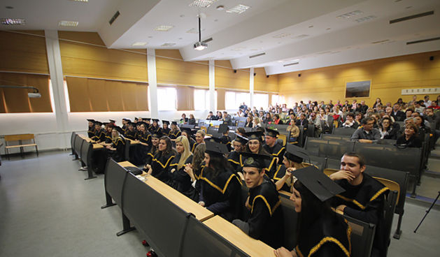 Promocija prvostupnika komunikologije (foto:Saša Čuka)