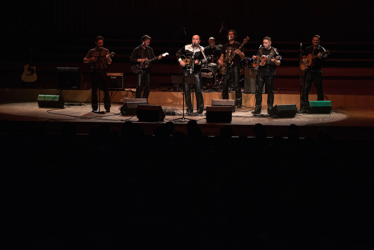 Bojana Gregorić Vejzović, Jacques Houdek, Gazde, vaterpolisti Mladosti i drugi prikupili sredstva za mališane Bojana Gregorić Vejzović, Jacques Houdek, Gazde, vaterpolisti Mladosti i drugi prikupili sredstva za mališane