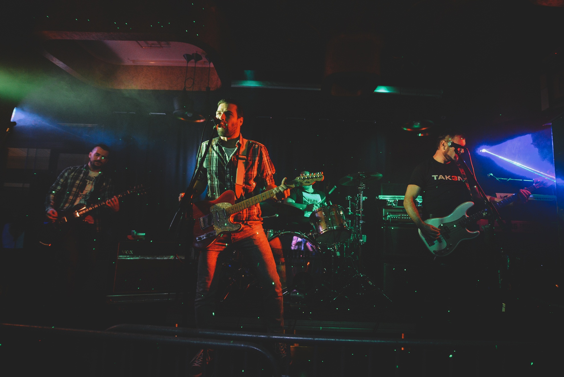 Vatra i Epilog u Maraschino baru, Foto: Iva Perinčić Vatra i Epilog u Maraschino baru, Foto: Iva Perinčić