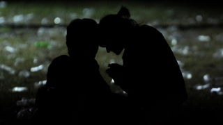 Zagreb, 240609.
Prva vecer T-mobile IN Music Festivala koji se odrzava na Jarunu na dvije pozornice. Kao zvijezde prve veceri nastupili su Lilly Allen, Kraftwerk, Franz Ferdinand na T-mobile stageu i Rokia Traore na Nokia stageu. 
Na fotografiji: ljubav n