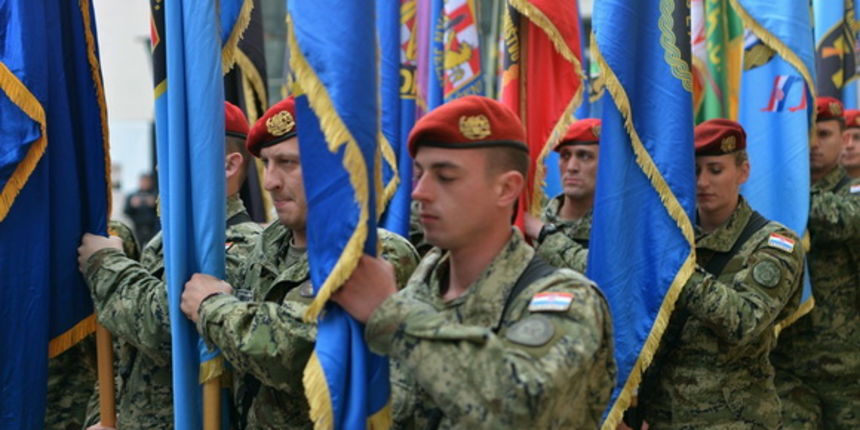 Svečani mimohod postrojbi u povodu proslave 23. obljetnice VRO Maslenica. Foto: Iva Perinčić